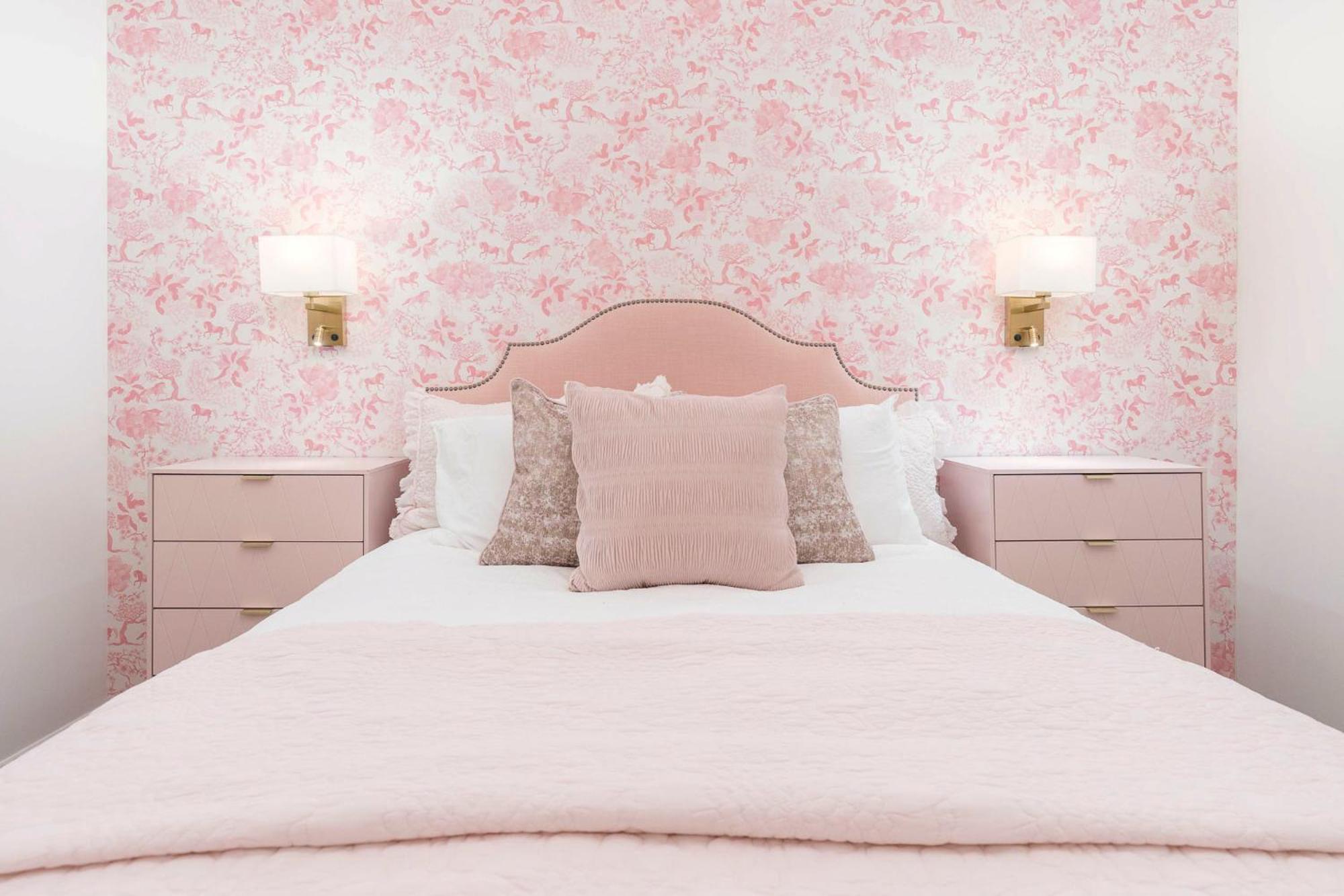 Apartment The Kentucky Rose By Hollyhock